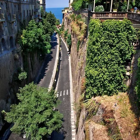 New Domus 3* Sorrento